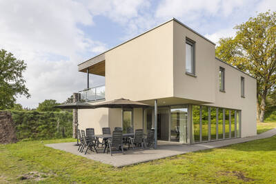 14-persoons watervilla