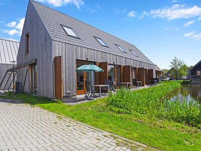 2-persoons waterwoning