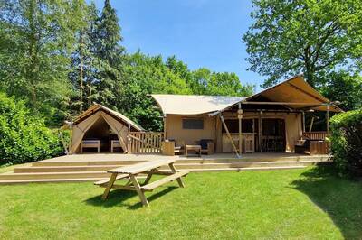8-persoons Boomschors-Lodge