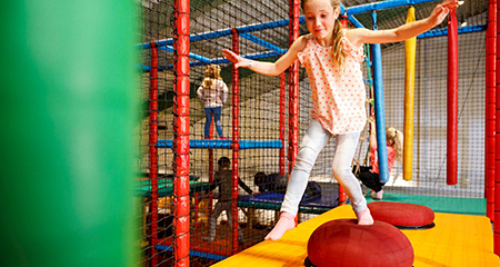 Indoorspeelparadijs Harrewar op vakantiepark Hof van Saksen