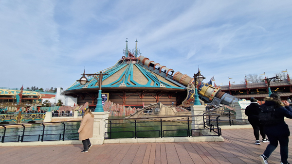 De Hyperspace Mountain in Disneyland Parijs