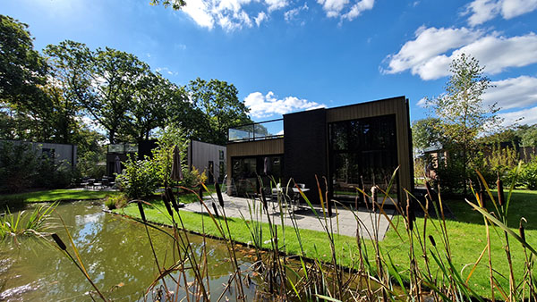 Vakantiehuis met dakterras op EuroParcs De Zanding.
