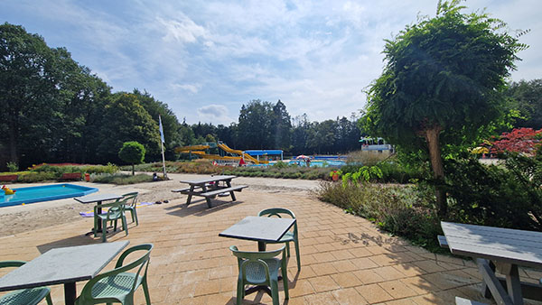 Buitenbad zwembad de Leewal vlakbij Landal PUUR Exloo