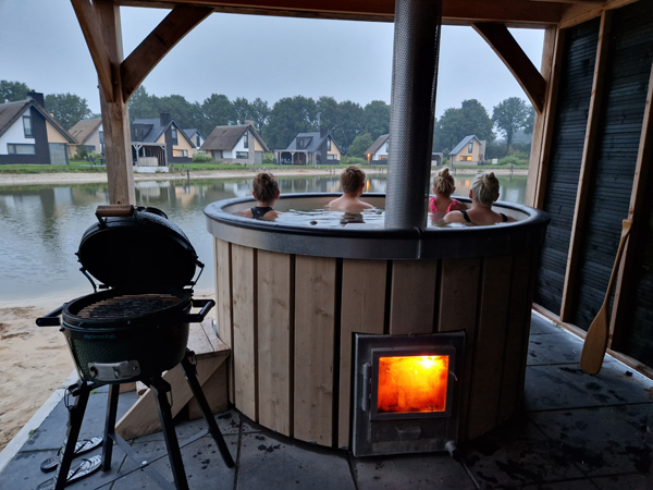 Vakantiehuis met hottub op het Luxe vakantiepark Landal Drentse Lagune