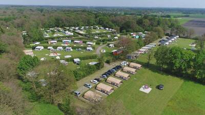 Luchtfoto van vakantiepark Molecaten Park ’t Hout