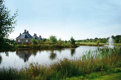 Vakantiehuizen aan het water op vakantiepark Roompot Buitenplaats De Hildenberg