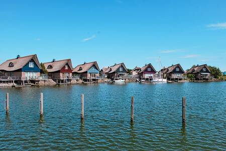 Vakantiehuizen met eigen aanlegsteiger op vakantiepark Beach Resort Makkum