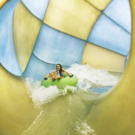 Turbo Twister (grote banden waterglijbaan) op Center Parcs De Eemhof