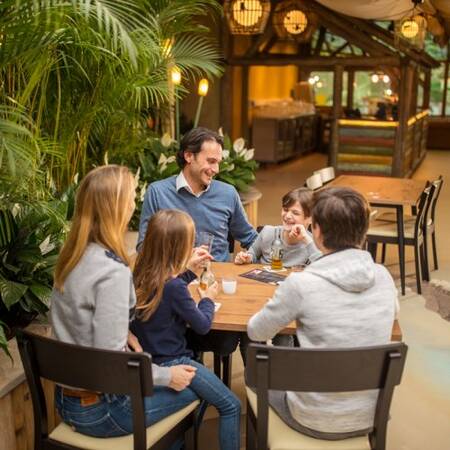 Genieten van het All You Can Eat buffet in The Market Restaurant op Center Parcs Les Ardennes