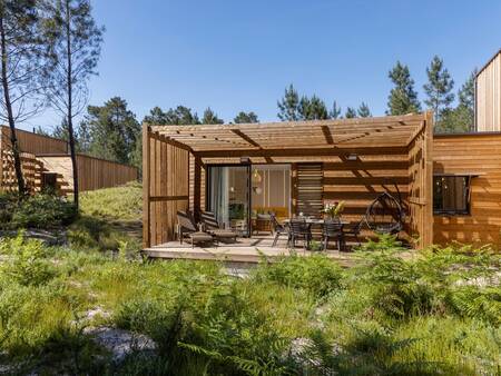 Terras bij een vakantiehuis op Center Parcs Les Landes de Gascogne