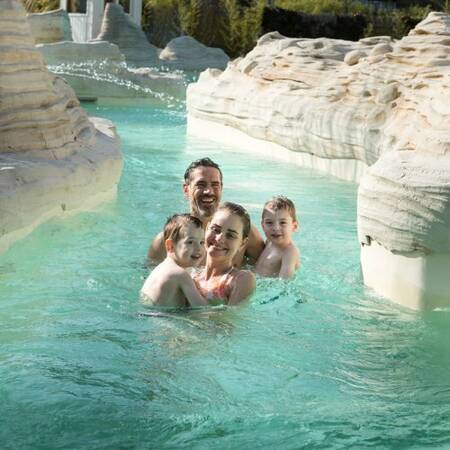 Het Aqua Mundo van Center Parcs Les Trois Forêts beschikt over een Lazy River met lichte stroming