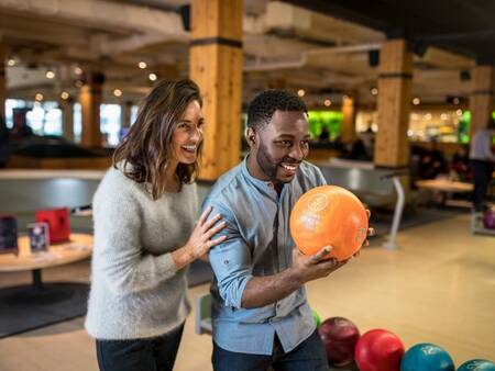 Ga gezellig met de familie bowlen op Center Parcs Park Hochsauerland