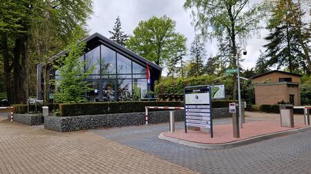 Receptie en ingang van vakantiepark De Thijmse Berg