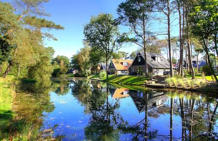 Vrijstaande vakantiehuizen aan het water op vakantiepark EuroParcs de Zanding