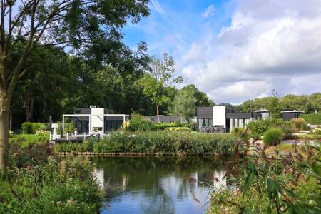 Vakantiehuis aan het water op vakantiepark EuroParcs Spaarnwoude