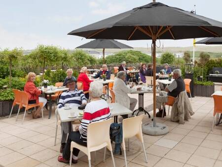 Terras van Grandcafé - Restaurant 'Brood' van Landal Ameland State