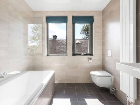 Luxe badkamer van een villa op vakantiepark Landal Berger Duinen