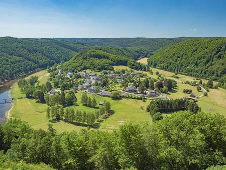 Landal Glamping Neufchâteau - Prachtig vergezicht over de Ardennen