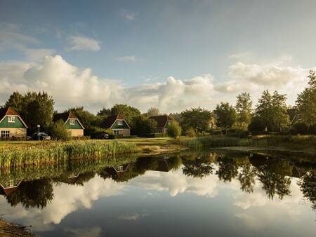 Vakantiehuizen aan het water op vakantiepark Landal Hunerwold State