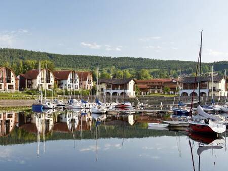 Jachthaven in het Lipnomeer nabij vakantiepark Landal Marina Lipno