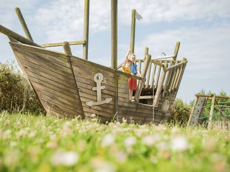 Speelboot in een speeltuin op vakantiepark Landal Schuttersbos