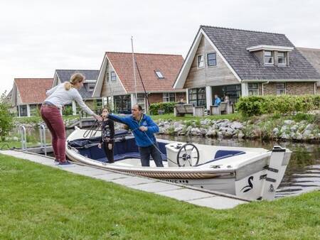 Vakantiehuis met aanlegsteiger op vakantiepark Landal Waterpark Terherne