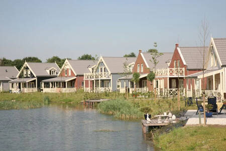 Vakantiehuizen aan het water op vakantiepark Landal Zuytland Buiten