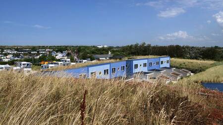 Duinhuisjes in de duinen op vakantiepark Molecaten Park Noordduinen