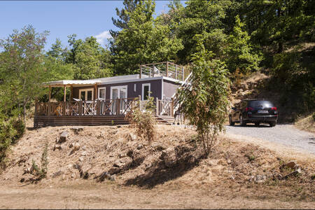 Een chalet met dakterras op vakantiepark RCN Val de Cantobre