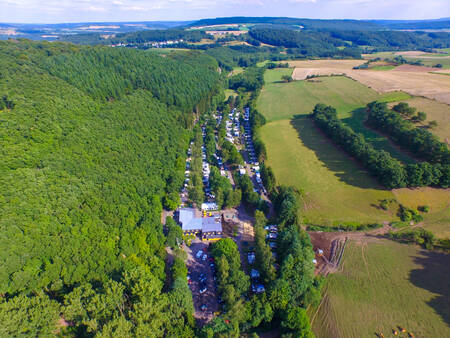 Luchtfoto van vakantiepark Resort Walsdorf in Luxemburg