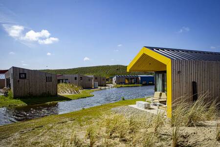Vrijstaande vakantiehuizen aan het water op vakantiepark Roompot Callantsoog