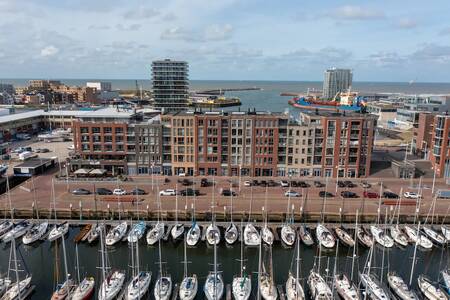 Luchtfoto van Roompot Nautisch Centrum Scheveningen en haven