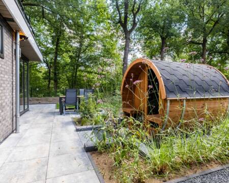 Vakantiehuis met sauna in de tuin op vakantiepark De Rimboe en De Woeste Hoogte