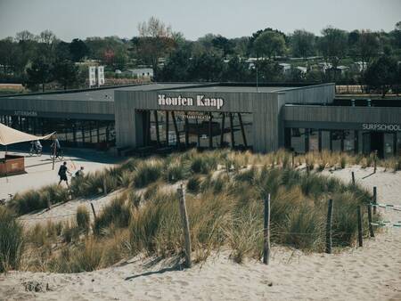 Strandtheater Houten Kaap bij vakantiepark Ridderstee Ouddorp Duin