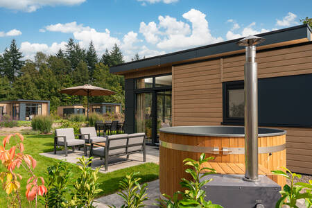 Accommodatie Cannenburch Deluxe met Hottub voor 4 personen op vakantiepark Veluwepark de Bosgraaf